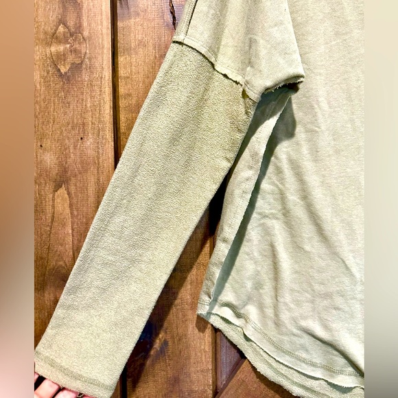 EUC La Miel Olive Green Long Sleeve Jersey Top Sz L - Picture 7 of 13